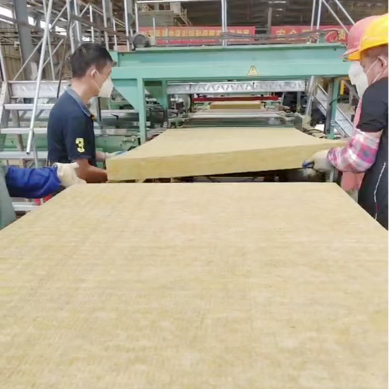 The performance of rock wool board has been greatly improved: the innovation of building materials driven by science and technology